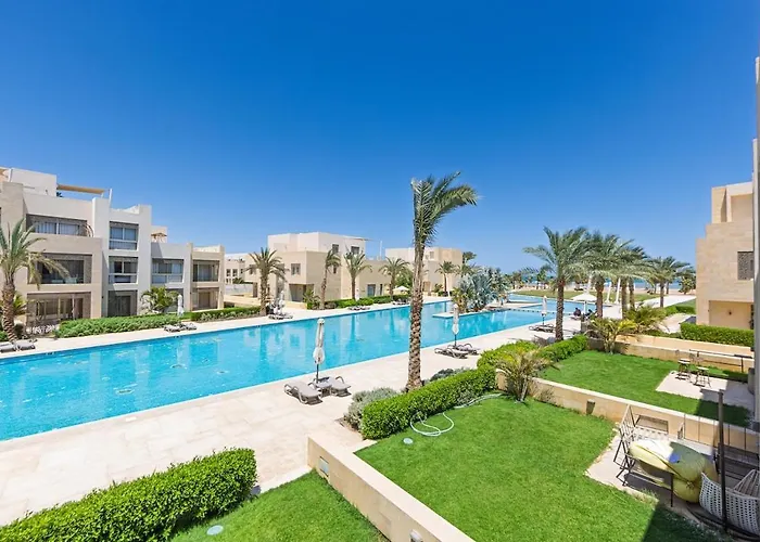 Special With Pool And Seasideview, El Gouna